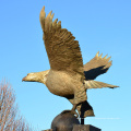fonderie de bronze décoration extérieure métal artisanat grande statue d&#39;aigle en laiton